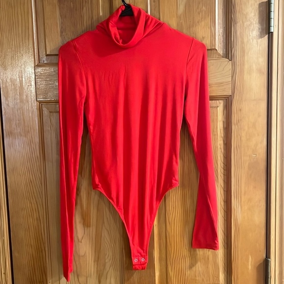 COPY - Bar lll women’s red turtle neck bodysuit size small . - Picture 1 of 9
